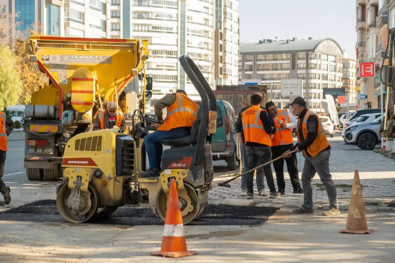 建筑工地腻子喷涂机选型要点及施工效率提升方案