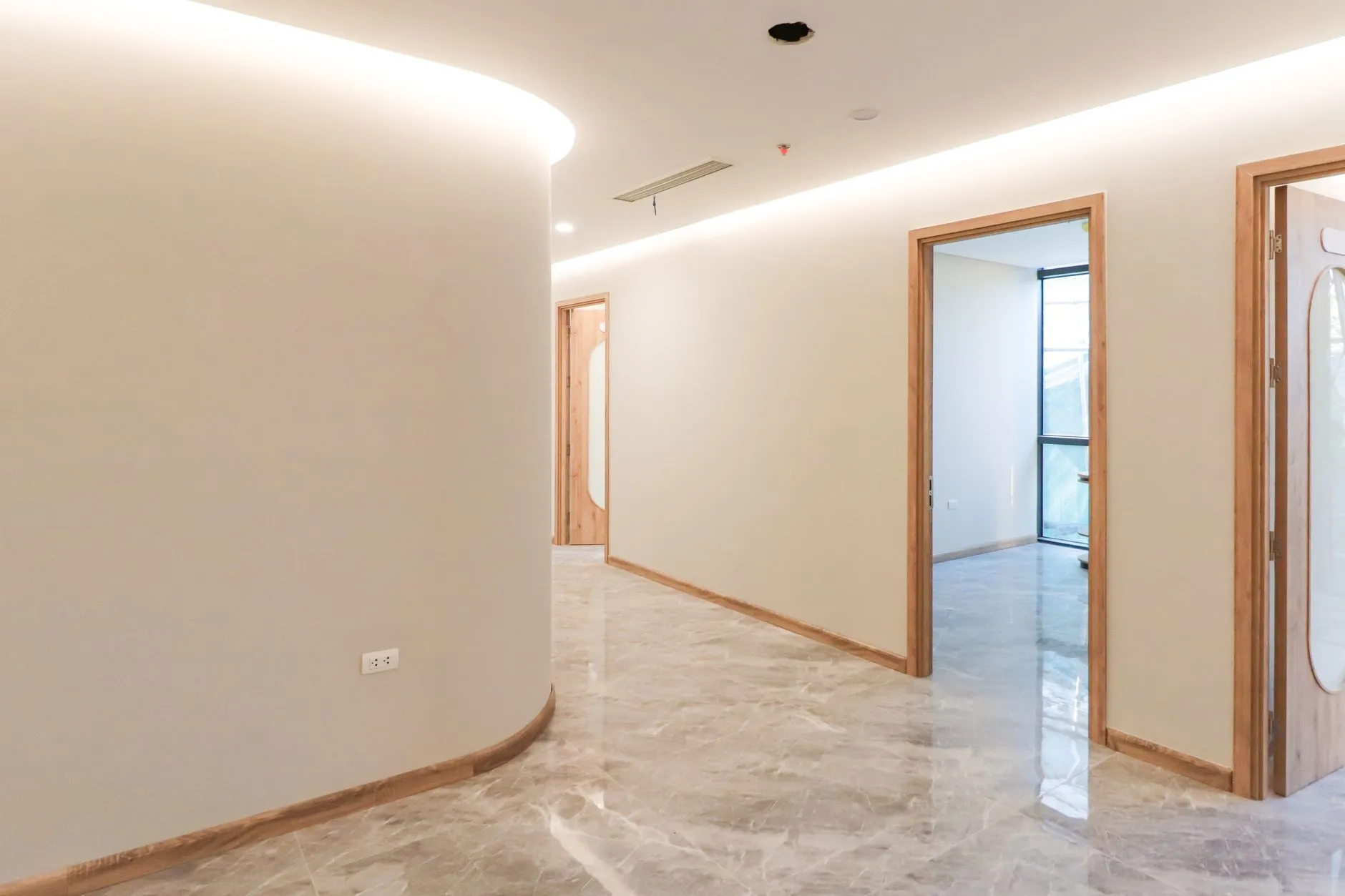 建筑工地腻子喷涂机选型要点及施工效率对比分析